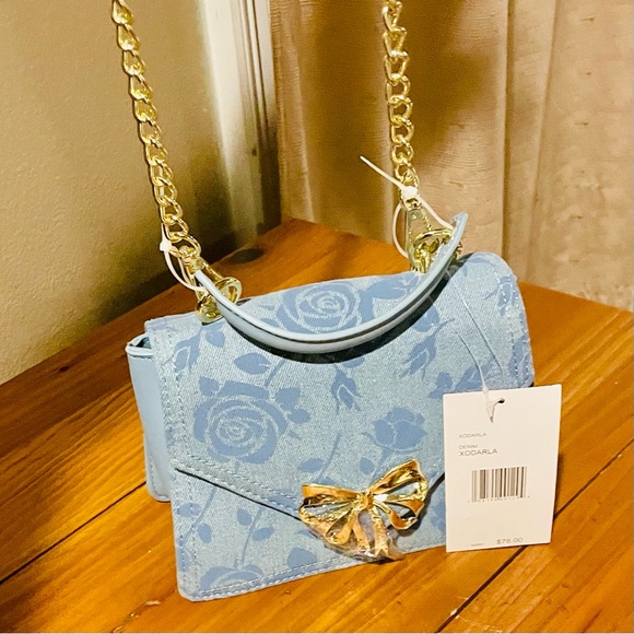Betsey Johnson Blue DENIM Floral Crossbody Bag with Gold Bow, NWT - Picture 4 of 16